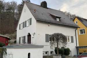 Stilvolles Einfamilienhaus mit 6 Zimmern und Carport  – Robert-Koch-Straße 42, 89522 Heidenheim an der Brenz – Vorschaubild 1