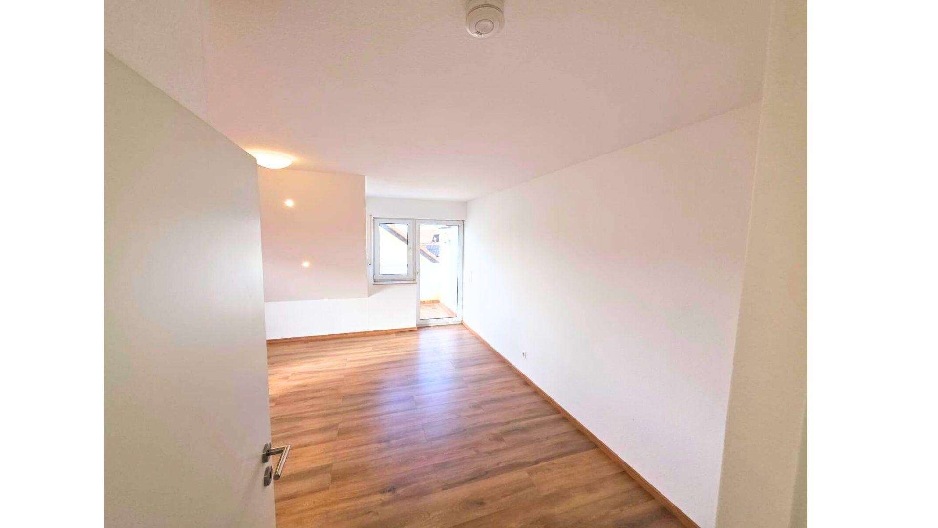 Immobilie in Offenbach an der Queich - Wohngefühl 95m²: Sanierte Maisonette | EBK | 2 Stellplätze | 125kWh | 950€ Mietwert! - Bild 10