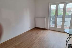 3-Zimmer-Dachgeschosswohnung in Schwabing – Karl-Theodor-Straße 8, 80803 Münchner Freiheit, München – Vorschaubild 2