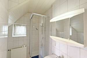 Lübeck St. Lorenz Nord - 3-Zimmer Stadthaus mit kleinem Garten und Nebengebäude - Sanierungsobjekt – Die vollständige Adresse der Immobilie erhältst du vom Anbieter., 23554 Sankt Lorenz Nord, Lübeck – Vorschaubild 4