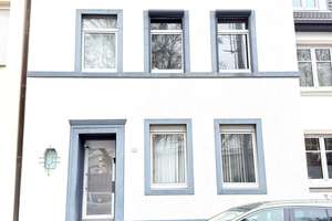 Top-Investment in Eschweiler: Modernes Reihenmittelhaus mit Potenzial zum Zweifamilienhaus – Kaiserstr. 109, 52249 Eschweiler – Vorschaubild 1