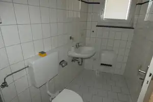 1,5 Wohnung, ideal für Studenten zur Selbstnutzung oder als Kapitalanlage – Leitershofer Str. 9, 86157 Augsburg – Vorschaubild 8