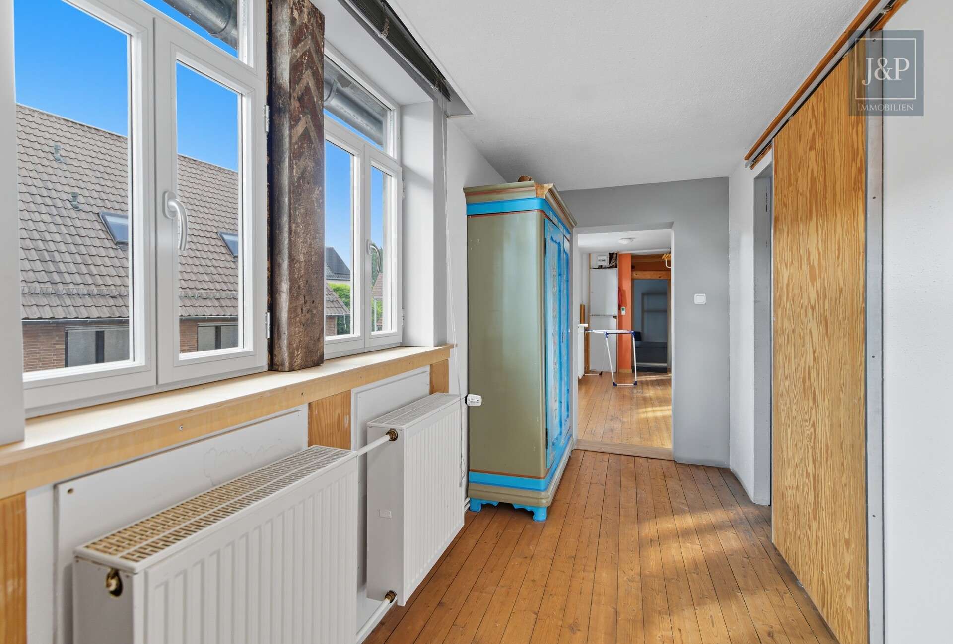 Immobilie in Bruchköbel - Zentral & vielseitig: Großes Fachwerkhaus mit Einliegerwohnung und Nebengebäuden! - Bild 10