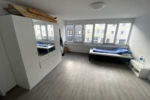 Haus zentral in Neu-Ulm (WG-Möglich oder Mitarbeiterunterkunft) – Die vollständige Adresse der Immobilie erhältst du vom Anbieter., 89231 Neu-Ulm – Vorschaubild 7