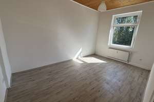 renovierte 2 Zimmer Wohnung in der 2. Etage – Mülheimer Straße 382, 46045 Dümpten, Oberhausen – Vorschaubild 3