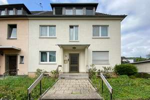 Provisionsfrei - 3-Parteienhaus mit Bauplatz (Erbpacht) in Dottendorf
