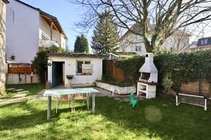 Viel Potenzial für Neues. 2-Familienhaus aus der Gründerzeit mit Garten – Die vollständige Adresse der Immobilie erhältst du vom Anbieter., 42655 Solingen-Mitte, Solingen – Vorschaubild 3