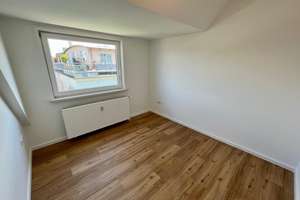 Provisionsfrei: 4-Zimmer-Dachgeschosswohnung mit Südbalkon & Garagenstellplatz in Schwachhausen – Scharnhorststraße -, 28211 Radio Bremen, Bremen – Vorschaubild 6