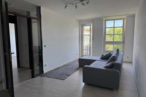 Helle 2-Zimmer-Wohnung zum Innenhof  mit EBK und Balkon in Ramersdorf / Giesing – Die vollständige Adresse der Immobilie erhältst du vom Anbieter., 81539 Ramersdorf, München – Vorschaubild 4