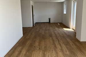 Neubauflair im Grünen – Stilvoll Wohnen in Wiesbaden-Delkenheim – Im Ländchen 5, 65205 Delkenheim, Wiesbaden – Vorschaubild 4