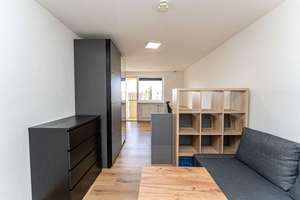 Provisionsfrei! Sanierte 1-Zimmerwohnung mit Südbalkon – Nordhauser Straße 26, 10589 Charlottenburg, Berlin – Vorschaubild 1