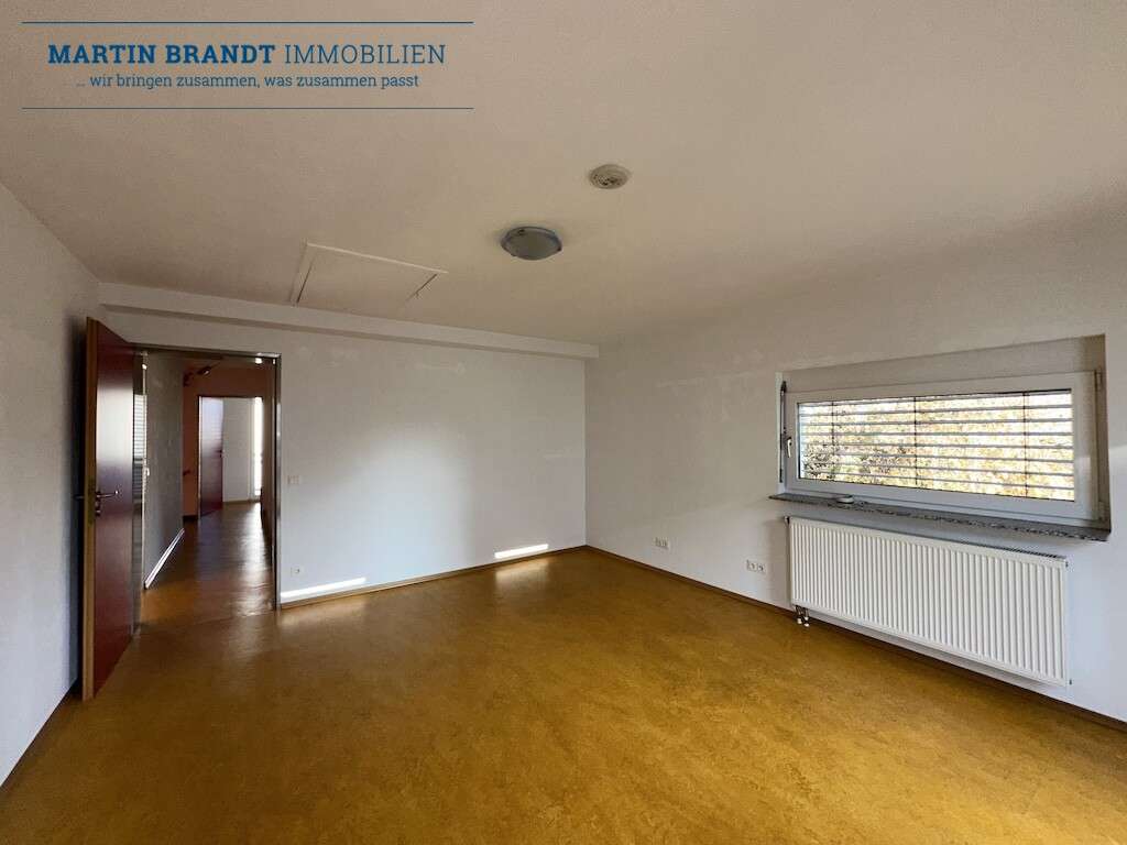 Immobilie in Hünfelden - Großzügiges Mehrfamilienhaus Anwesen mit schönen Garten in zentraler Lage von Hünfelden-Kirberg... - Bild 13