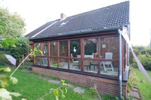 Einfamilienhaus in beliebter Wohnlage in Eckernförde-Süd – Die vollständige Adresse der Immobilie erhältst du vom Anbieter., 24340 Eckernförde – Vorschaubild 1
