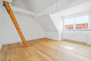 Galerieflair im Grünen mit viel Ruhe – Die vollständige Adresse der Immobilie erhältst du vom Anbieter., 10407 Prenzlauer Berg, Berlin – Vorschaubild 12