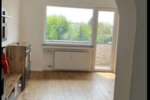 Gut geschnittene 3-Zimmer-Wohnung mit Sonnenbalkon