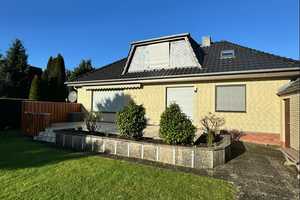Gepfl. Haus mit tollem Grundstück, schöner Garage, Keller und neuem Dach – Steinburg (Kreis) – Vorschaubild 24