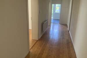 top Altbau 2,5 Zi mit SüdBalkon in bester Lage von WÜ Sanderau