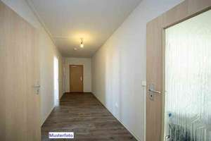 Preiswerte und interessante 3-Zimmer-Wohnung. – Berzdorfer Str. 10, 1239 Prohlis-Nord, Dresden – Vorschaubild 5