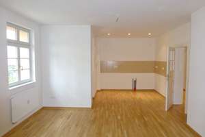 Stilvoll sanierte 3-Raum-Wohnung mit Balkon und Tiefgaragenstellplatz in der Nähe des Auensees !!