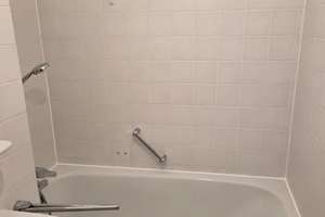 Modernisierte Wohnung im 3. OG zu vermieten | 3-Zimmer-Wohnung (119m²) – 93055 Burgweinting-Harting, Regensburg – Vorschaubild 4