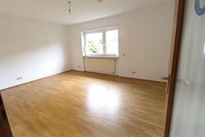 Gepflegte 4-Zimmer-Wohnung mit Balkon in Hirschberg an der Bergstraße – Die vollständige Adresse der Immobilie erhältst du vom Anbieter., 69493 Hirschberg an der Bergstraße – Vorschaubild 8