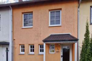 Lesum | Für die junge Familie - Reihenmittelwohnhaus – Rotdornallee 95, 28717 Lesum, Bremen – Vorschaubild 1