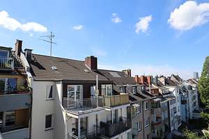 Provisionsfrei: 3,5-Zimmer-105 qm DG-Wohnung über 2 Etagen mit Balkon in Düsseldorf Pempellfort – Tußmannstraße 46, 40477 Pempelfort, Düsseldorf – Vorschaubild 7