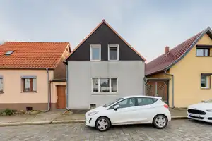 schönes Einfamilienhaus mit Kamin in Frose – Salzlandkreis – Vorschaubild 2