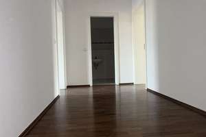 Wunderschöne Kaßbergwohnung mit Balkon und Einbauküche – Barbarossastraße 63, 9112 Kaßberg, Chemnitz – Vorschaubild 2