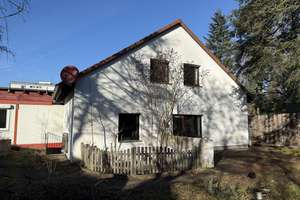 Zweite Chance am Europakanal –  Renovierungsbedürftiges Einfamilienhaus mit viel Platz in Dambach