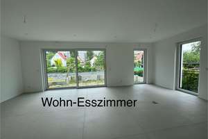 Erstbezug - Wohntraum auf über 240 qm Nutzfläche: Moderne Doppelhaushälfte in Berlin-Lichtenberg