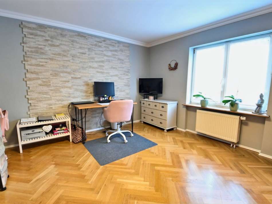 Büro-EG