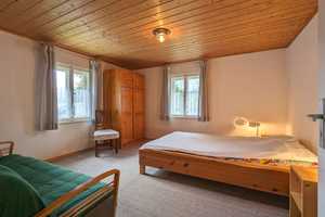 CHARMANTES HÄUSCHEN MIT GROßEM GARTEN & BERGBLICK IN SCHÖNER WOHNLAGE AM ORTSRAND – Garmisch-Partenkirchen (Kreis) – Vorschaubild 3