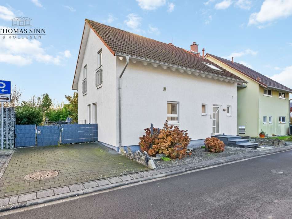 Straßenansicht/Stellplatz