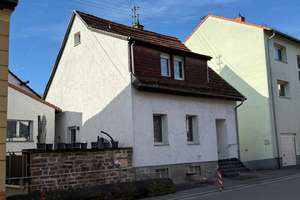 Seltene Gelegenheit: Zwei Häuser auf großem Grundstück mit Entwicklungspotenzial – Die vollständige Adresse der Immobilie erhältst du vom Anbieter., 69168 Wiesloch – Vorschaubild 1