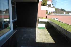 Sanierung 2017, 2018, 2024 mit Balkon und EBK: Attraktive 3-Zimmer-Wohnung in Saarbrücken-Scheidt – Fasanenweg 5, 66133 Stadtverband Saarbrücken (Kreis) – Vorschaubild 1