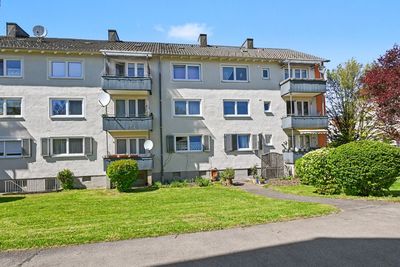 Zeitgemäß modernisierte 3-Zimmer-Wohnung mit Balkon und Garage in Kempten