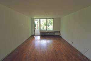 Flexible 4-Zimmer-Wohnung; Modernisiertes Bad, 2 Balkone, 150 m zur U-Bahn, ohne Käuferprovision