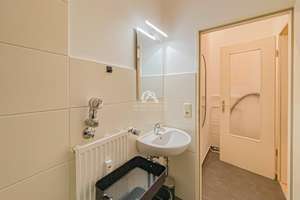 Property thumbnail 11