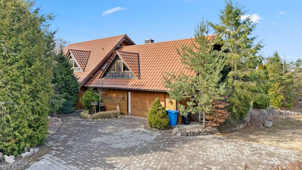 Immobilie in Schnabelwaid - Einzigartiges Grundstück! Großzügiges Einfamilienhaus mit ELW in Blockbohlenbauweise - Bild 2