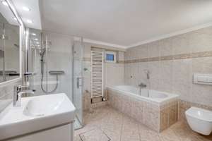 Exklusives Atriumhaus in begehrter Lage von Urdenbach! – Die vollständige Adresse der Immobilie erhältst du vom Anbieter., 40593 Urdenbach, Düsseldorf – Vorschaubild 17