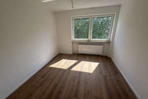 Zentrale neu renovierte Penthousewohnung mit Aufzug 103 m² – Die vollständige Adresse der Immobilie erhältst du vom Anbieter., 90408 Pirckheimerstraße, Nürnberg – Vorschaubild 3