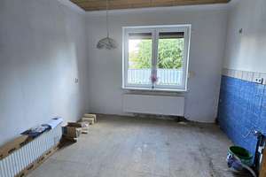 Ca. 3.555 m² eingezäuntes Grundstück mit ca. 550 m² BGF Bestand (EFH, 3 Garagen, Werkstatt) – Die vollständige Adresse der Immobilie erhältst du vom Anbieter., 4288 Holzhausen, Leipzig – Vorschaubild 11