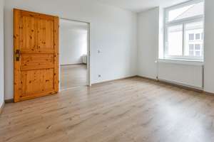 Helle Drei-Zimmerwohnung mit Balkon im 1. OG. Solingen Mitte. – Die vollständige Adresse der Immobilie erhältst du vom Anbieter., 42651 Solingen-Mitte, Solingen – Vorschaubild 6