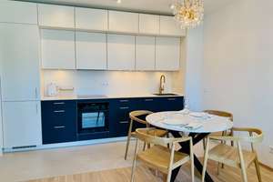 Hochwertig möblierte 2-Zimmer Wohnung, 2. OG, Loggia, Einbauküche, TG, Provisionsfrei