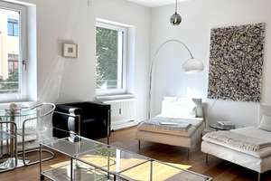 Lichtdurchflutete 2-Zimmer-Wohnung in sanierter Jugendstilvilla mit Stellplatz & EBK – Die vollständige Adresse der Immobilie erhältst du vom Anbieter., 93047 Ostenviertel, Regensburg – Vorschaubild 4