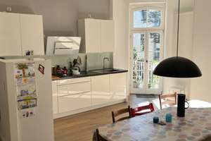 Moderne großzügige Altbauwohnung mitten in Nippes