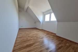 Großzügige 3-Zimmer-DG Wohnung mit Westbalkon – Leienfelsstr 21a, 81243 Aubing-Süd, München – Vorschaubild 10
