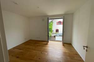 Helle 2-Zimmer-Wohnung mit Einbauküche und Balkon am Südpark, München – Pidinger Straße 3, 81379 Obersendling, München – Vorschaubild 3