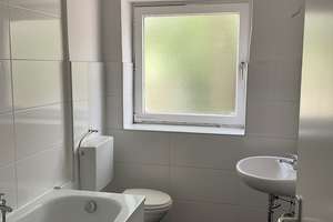 Sehr schöne 3 Zimmer Wohnung mit Balkon in Gelsenkirchen zu vermieten – Grimmstraße 26, 45883 Heßler, Gelsenkirchen – Vorschaubild 13